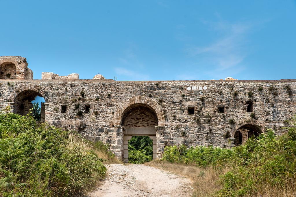 Dionisos Hotel Mytikas  Exterior photo